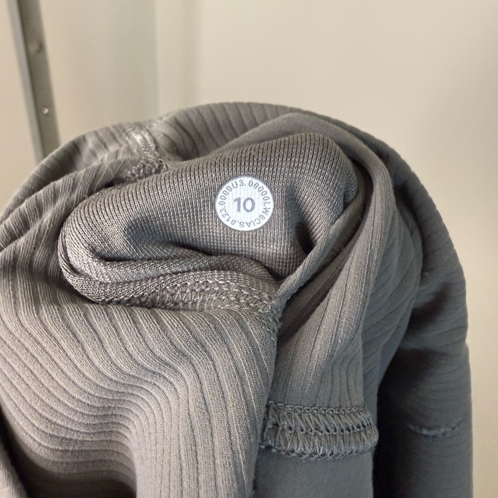 Lululemon Align Ribbed High-Rise Crop 23” | Nomad | Size 10 - Picture 10 of 10